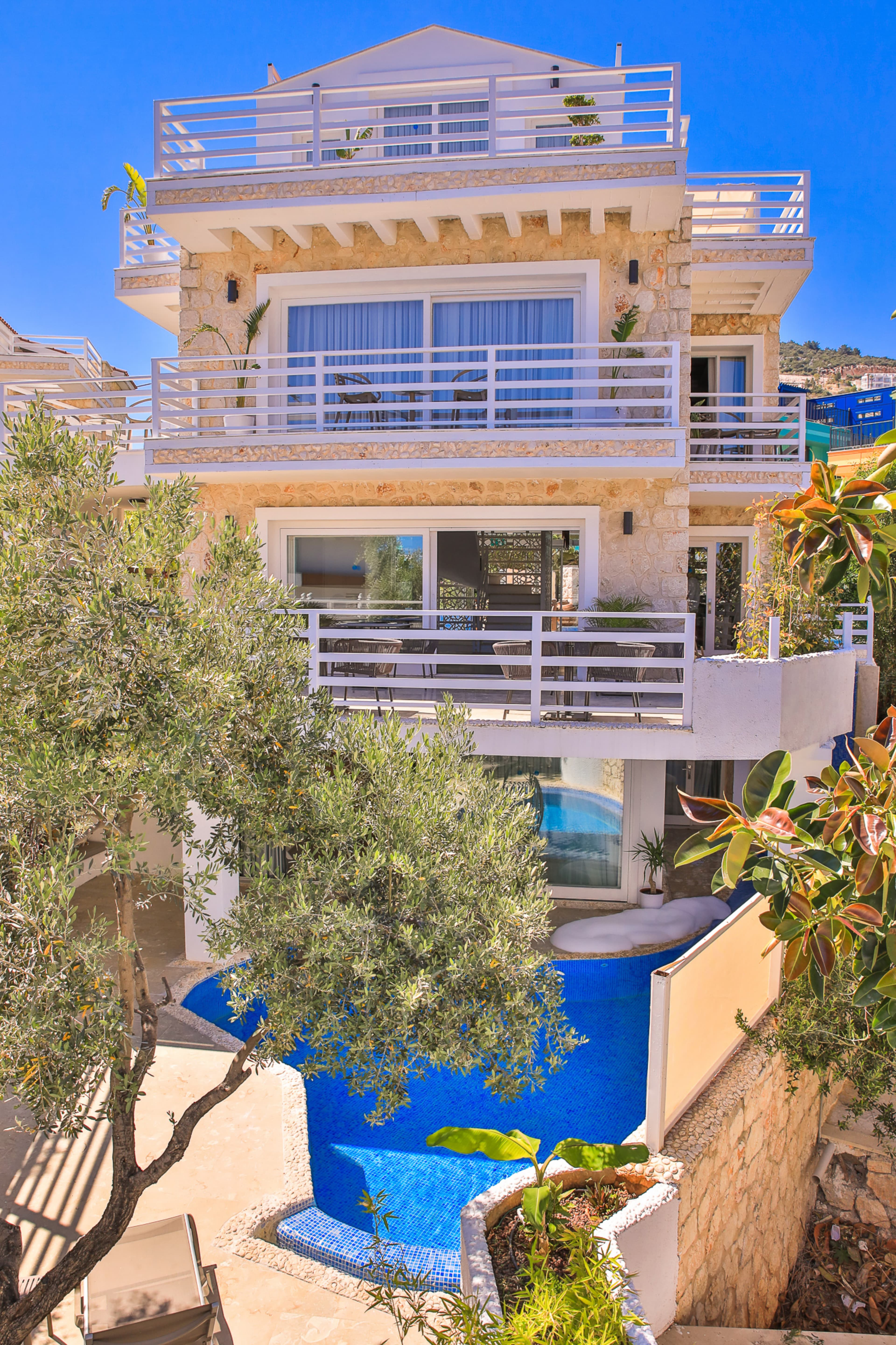 Gallery Image 552A6468