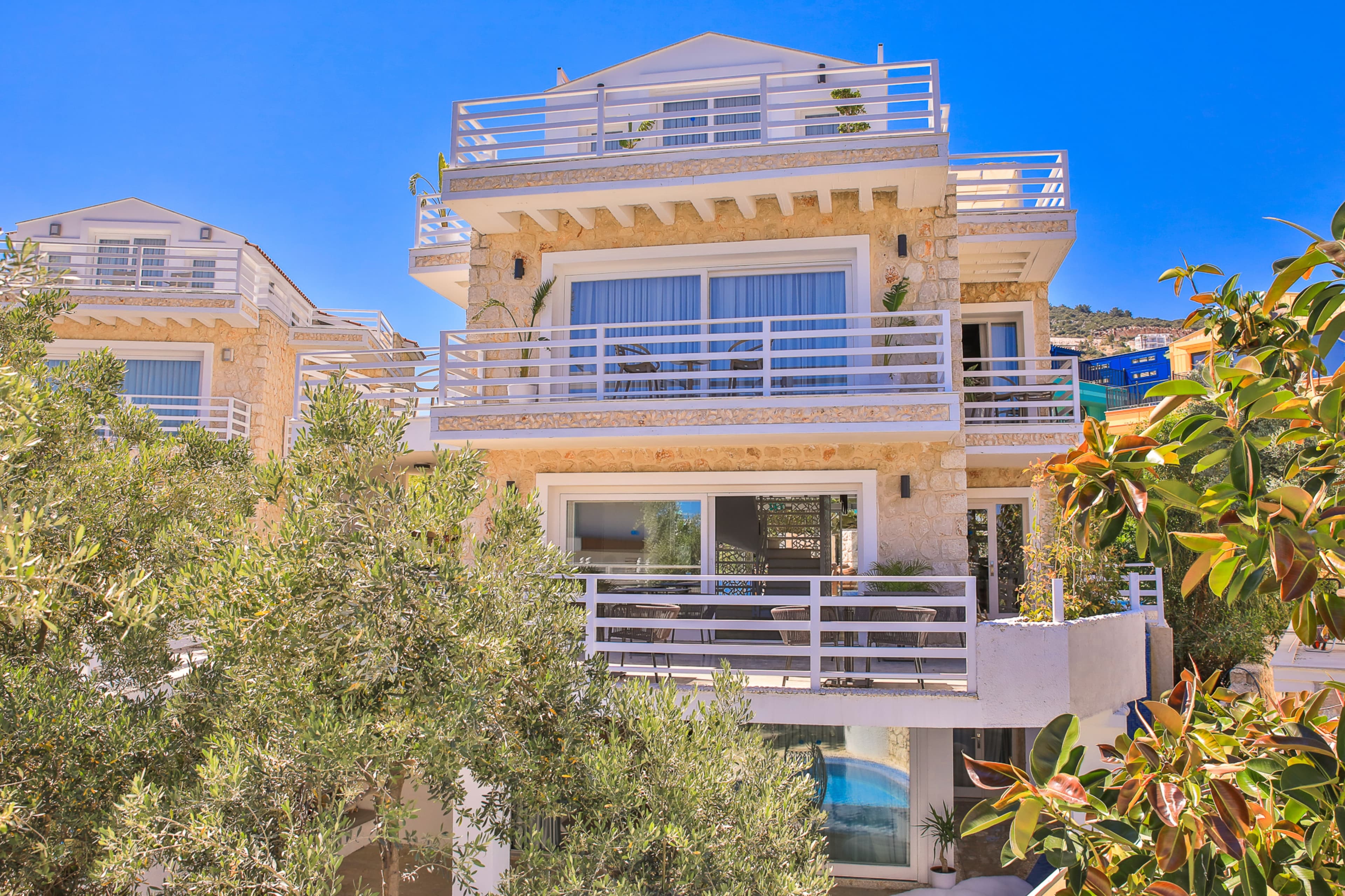 Gallery Image 552A6469